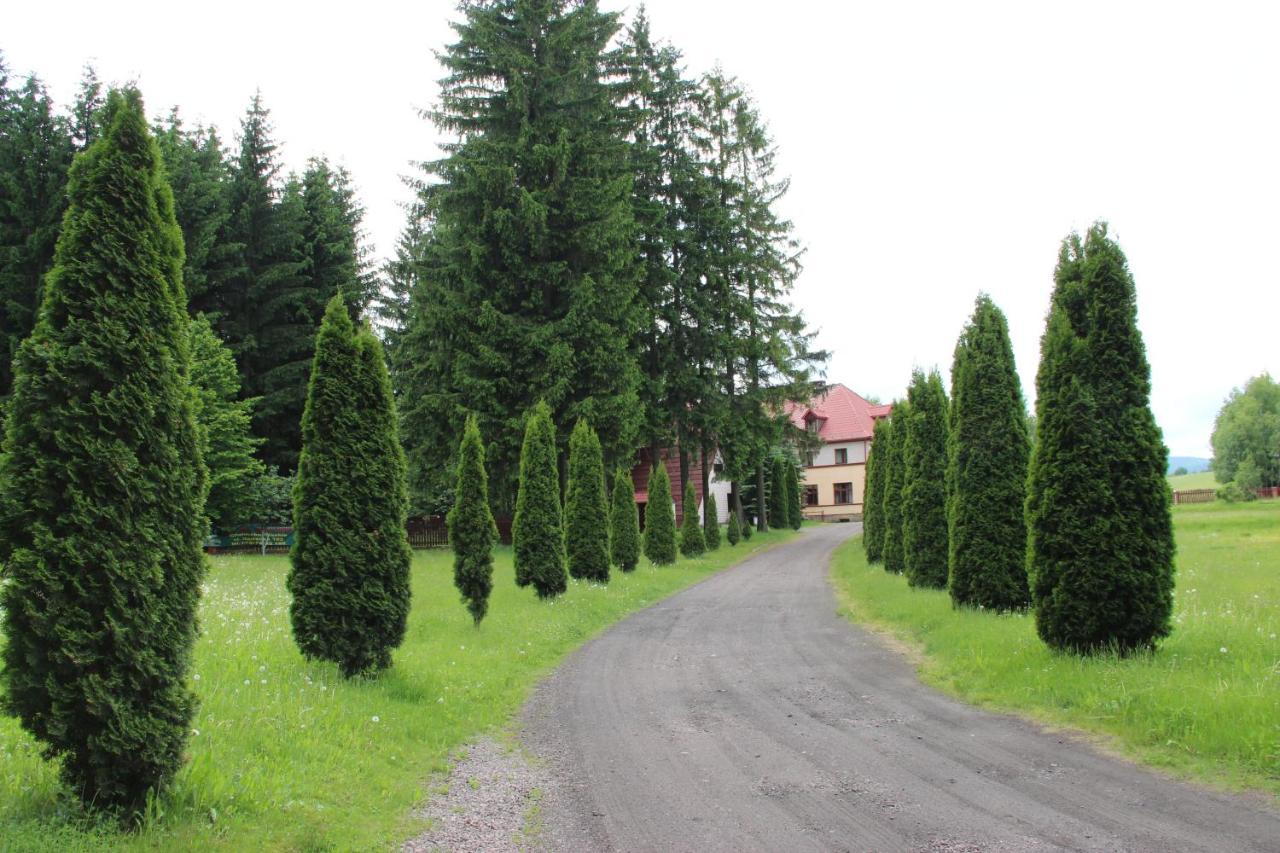Zadrna Rezydencja Aparthotel Chełmsko Śląskie Exterior foto